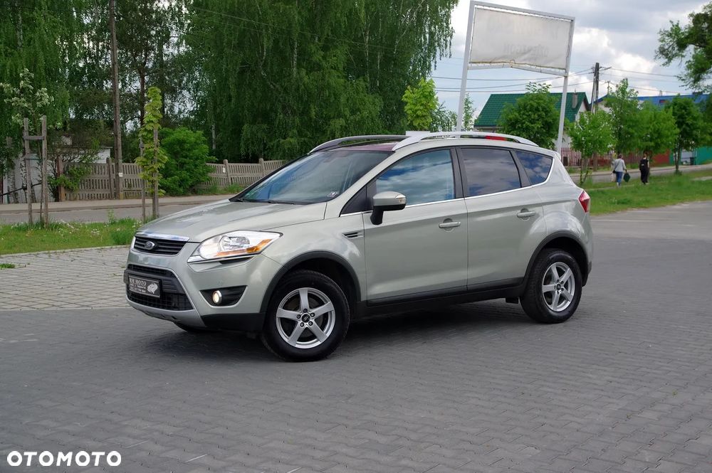 Ford Kuga 2.0 TDCi 2x4 Titanium - 11
