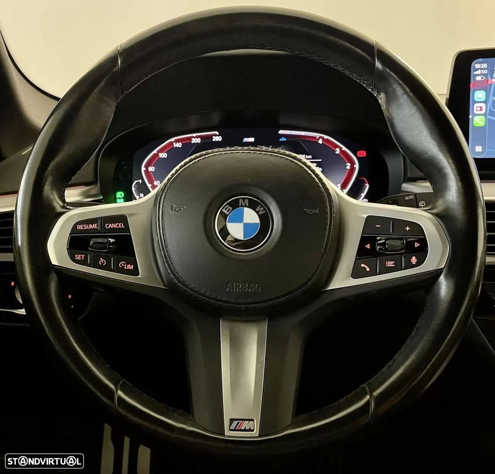 BMW 520 d Pack Desportivo M Auto - 15