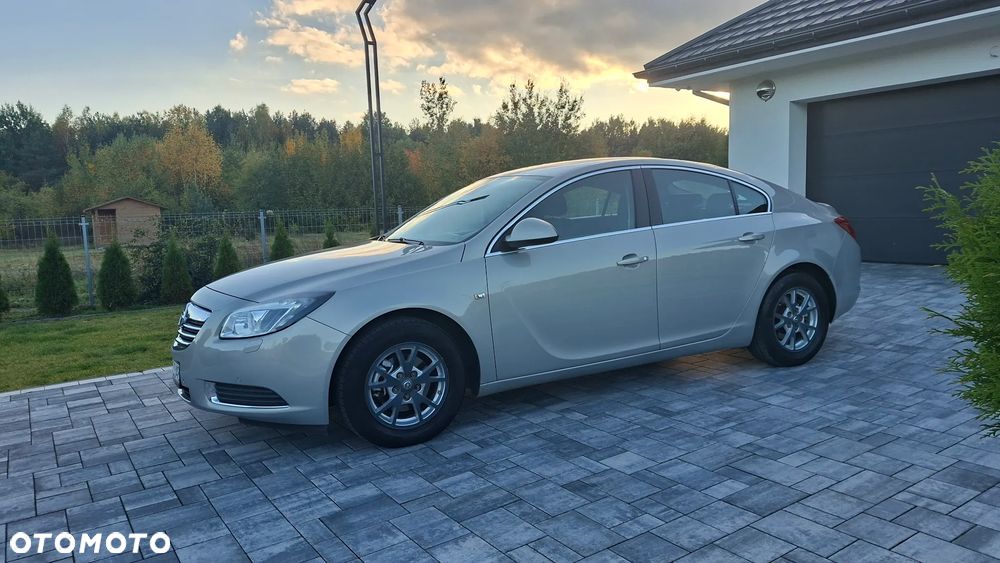 Opel Insignia - 19