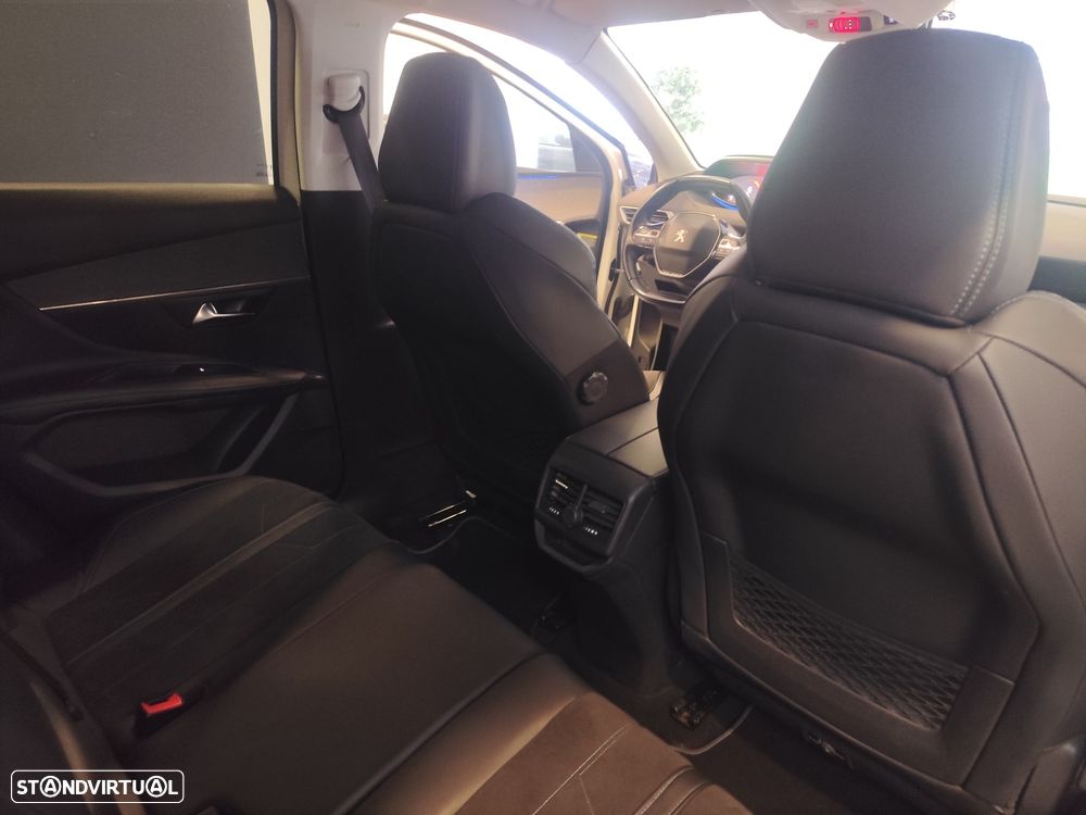 Peugeot 3008 1.5 BlueHDi Crossway - 26