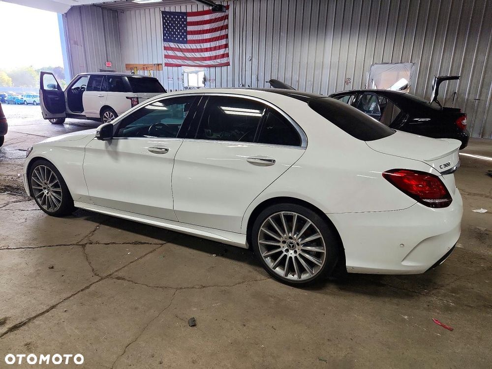 Mercedes-Benz C-Class 2020 photo 3