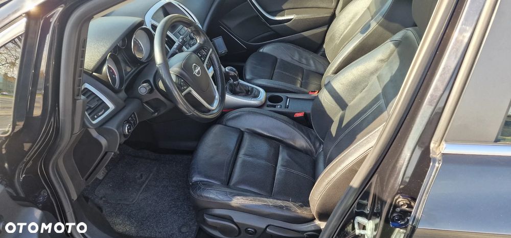 Opel Astra 1.4 Turbo Cosmo - 18