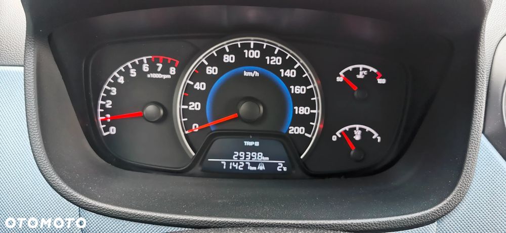 Hyundai i10 1.2 Fifa World Cup Edition - 2