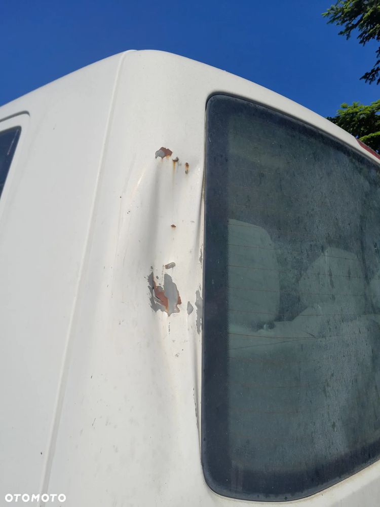 Klapa Bagażnika VW T5 - 2