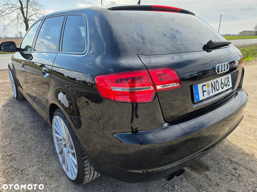 Audi A3 Sportback 1.8 TFSI Ambiente - 10