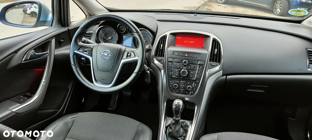 Opel Astra 1.6 Cosmo - 31