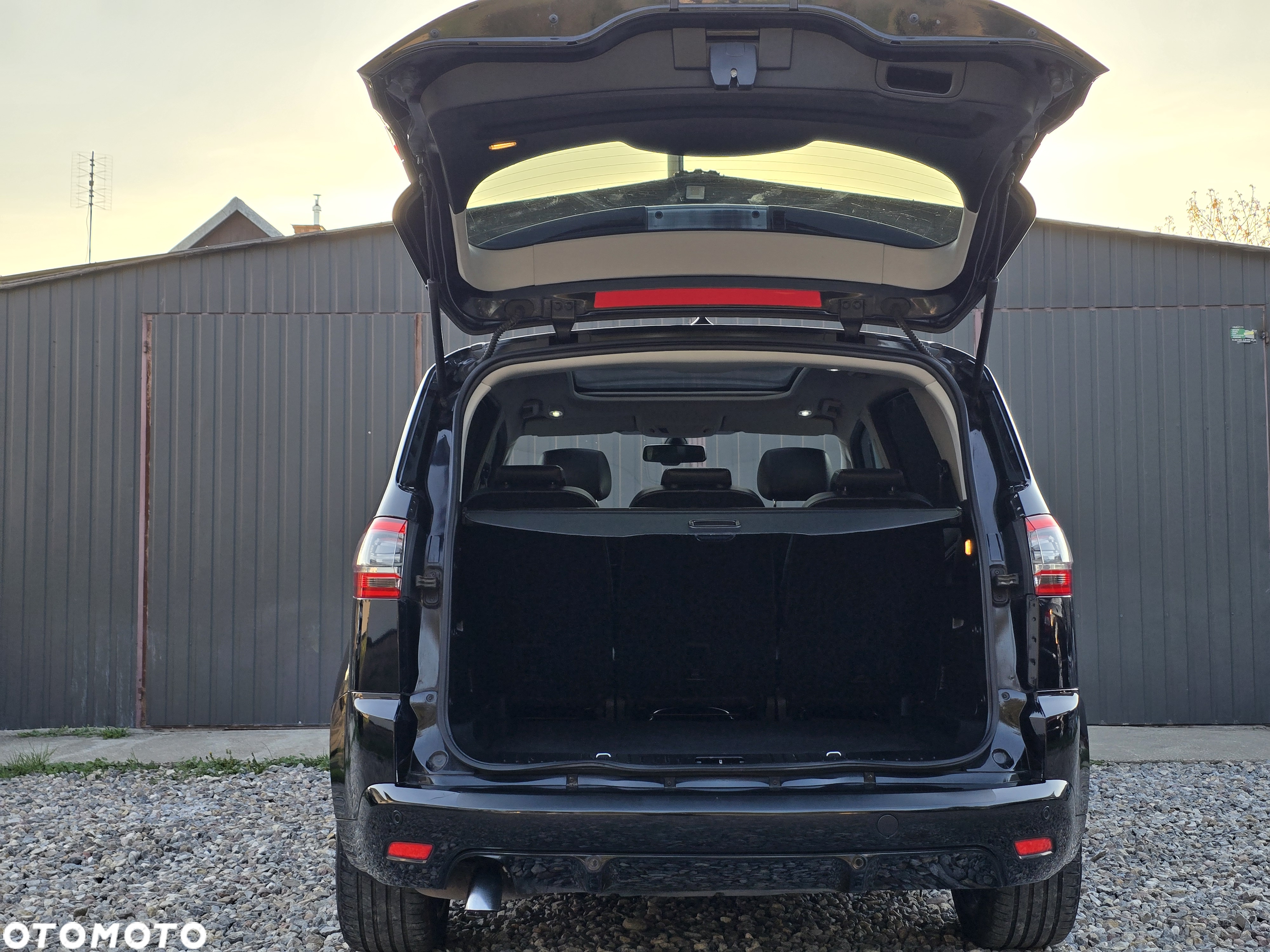 Ford S-Max 2.0 TDCi DPF Titanium X - 13