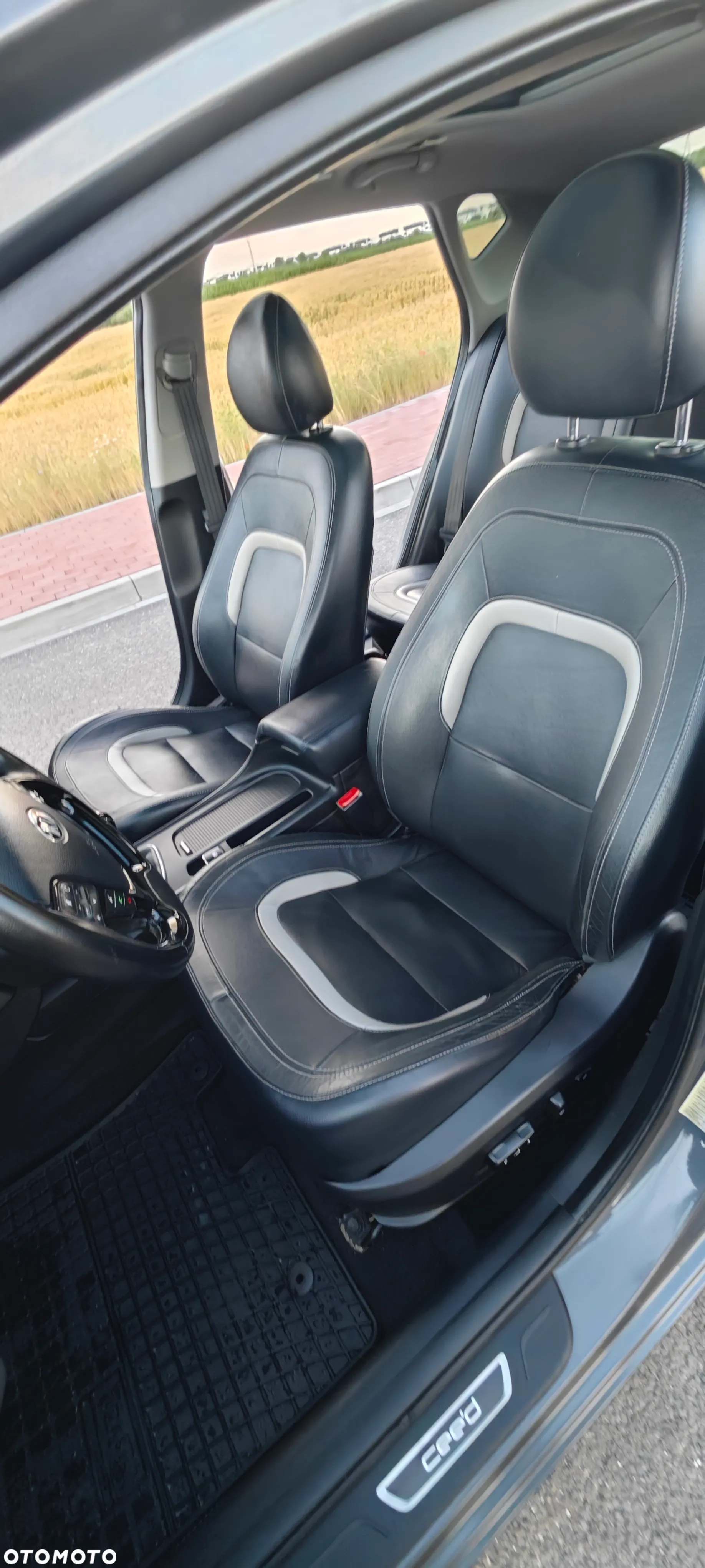 Kia Ceed - 27