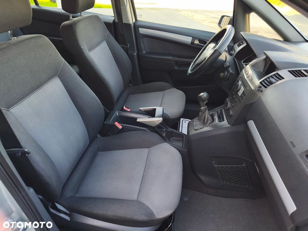 Opel Zafira 1.9 CDTI Enjoy - 33