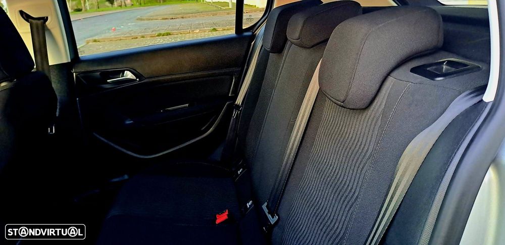 Peugeot 308 1.6 BlueHDi Active J17 - 11