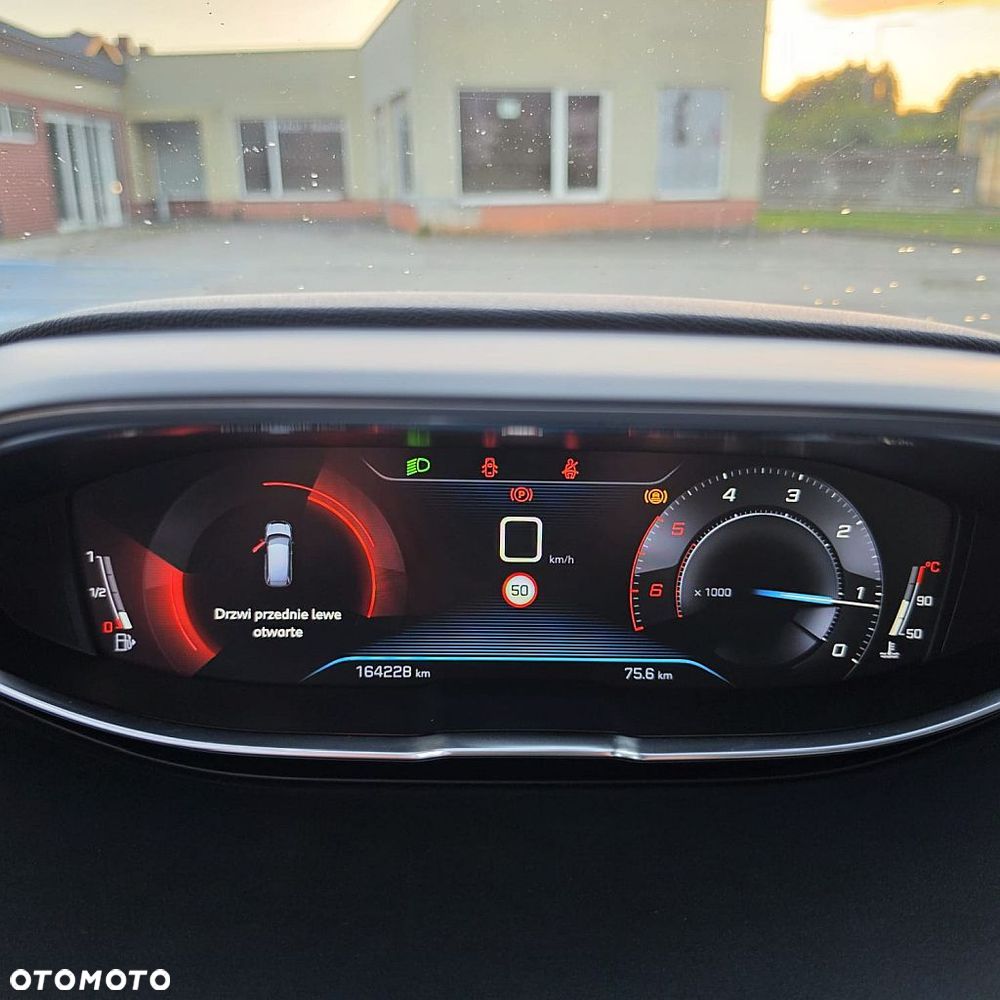 Peugeot 5008 BlueHDI 130 Active Business-Paket - 11