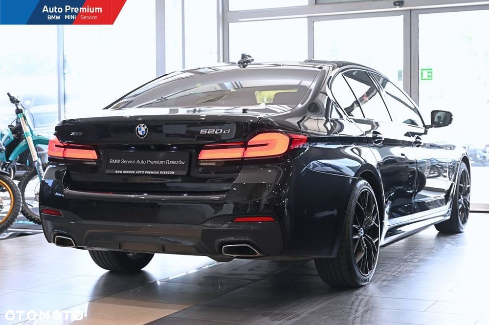 BMW Seria 5 520d xDrive MHEV M Sport sport - 21