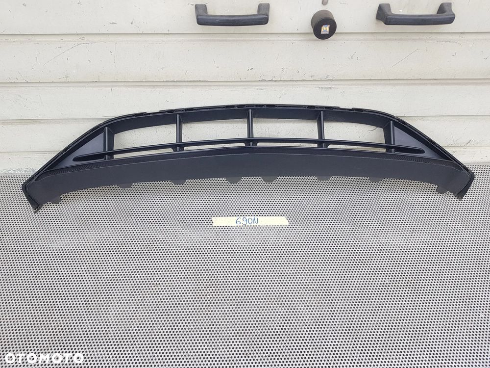 Mercedes W177 A AMG LIFT Kratka Zderzaka Środkowa Przód