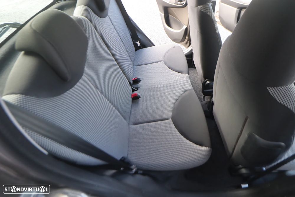 Toyota Aygo Connect - 21