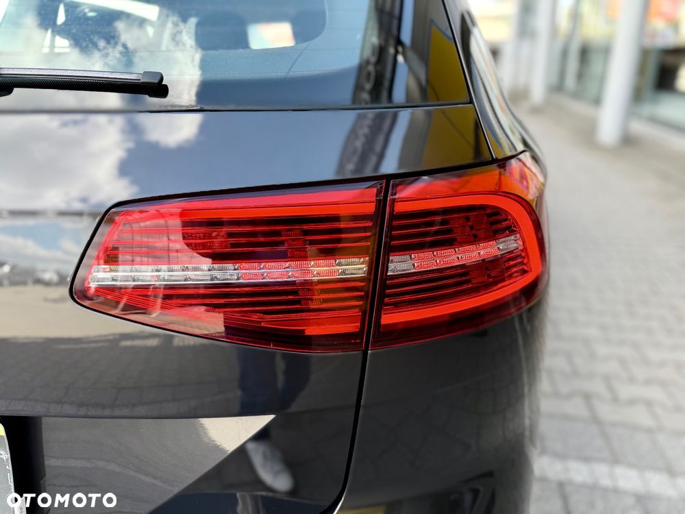 Volkswagen Passat 1.6 TDI SCR DSG Comfortline - 15