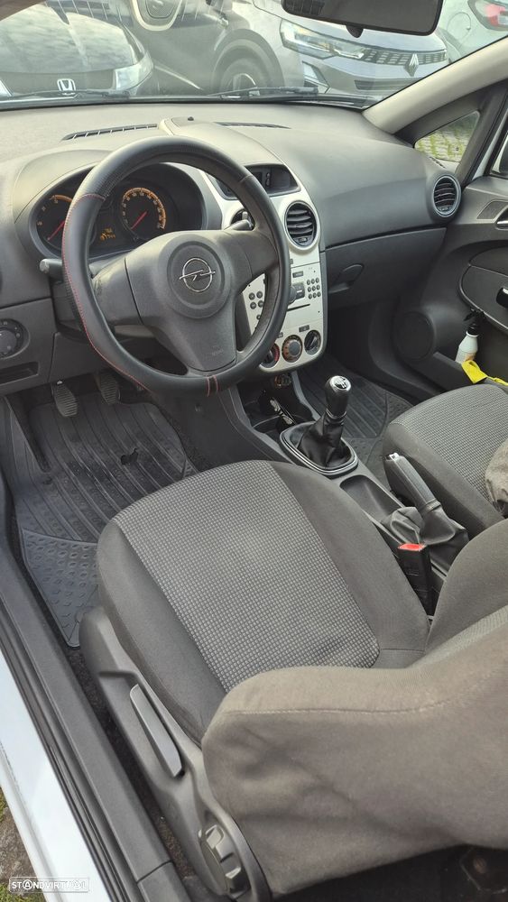 Opel Corsa 1.3 CDTi - 4
