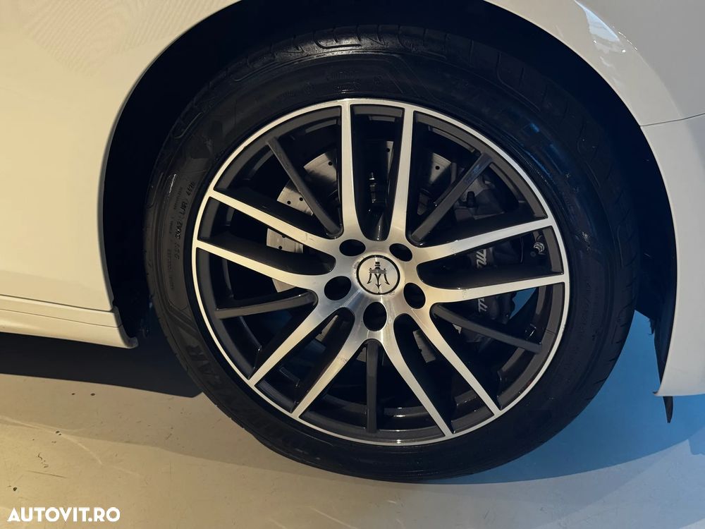 Maserati Ghibli - 21