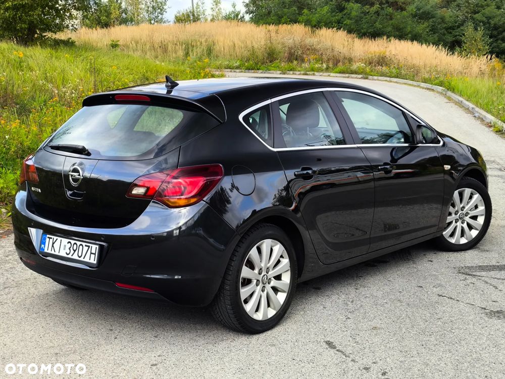Opel Astra IV 1.7 CDTI Cosmo - 10