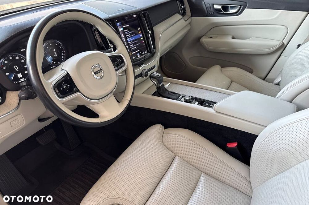 Volvo XC 60 T5 AWD Inscription - 9