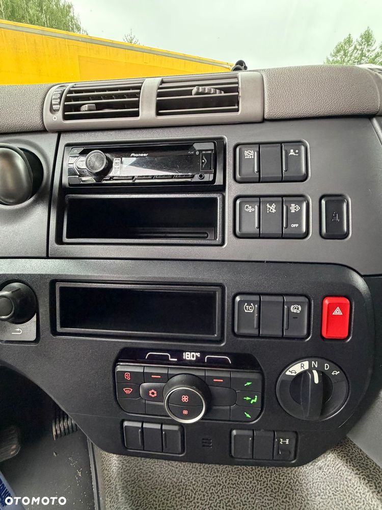 DAF CF 320 / FIRANKA / 22 EUROPALETY / AUTOMAT / EURO 6 / SYPIALKA /  9 480 KG ŁADOWNOŚCI / SPROWADZONY / 2019 ROK - 19