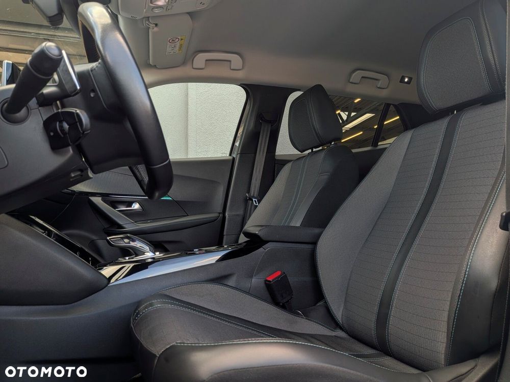 Peugeot 2008 1.2 PureTech Active Pack S&S EAT8 - 10