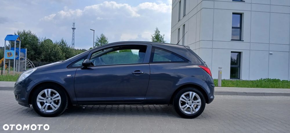 Opel Corsa 1.2 16V Enjoy - 4