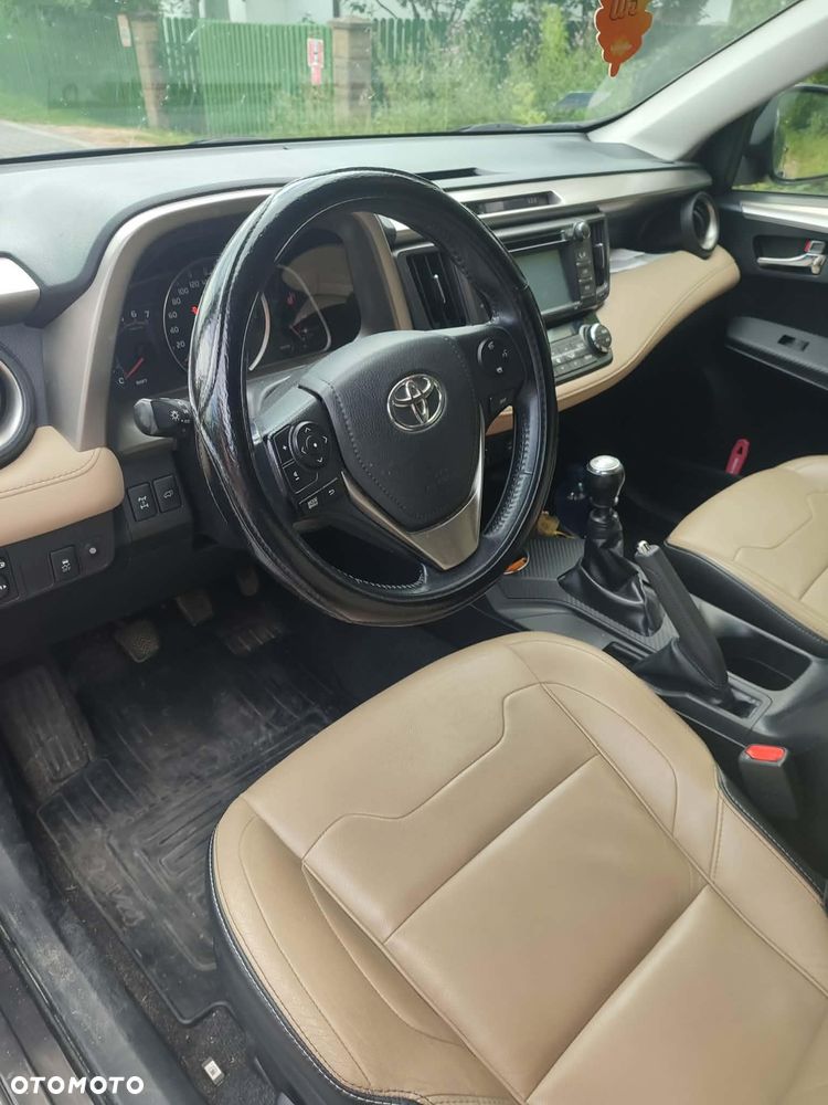 Toyota RAV4 2.0 D-4D Prestige - 5