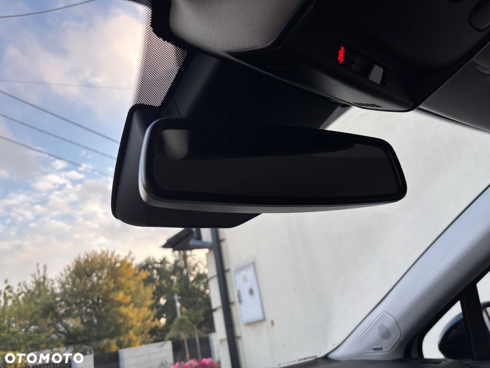 Renault Captur TCe 140 GPF INTENS - 30