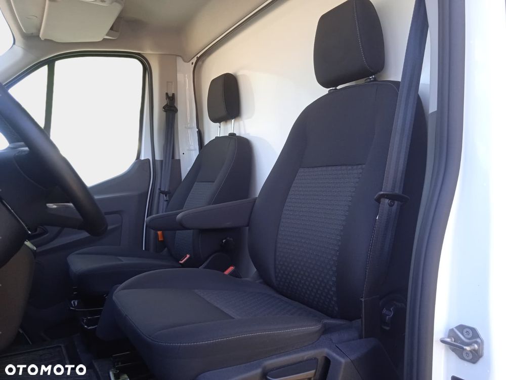 Ford E-Transit - 29