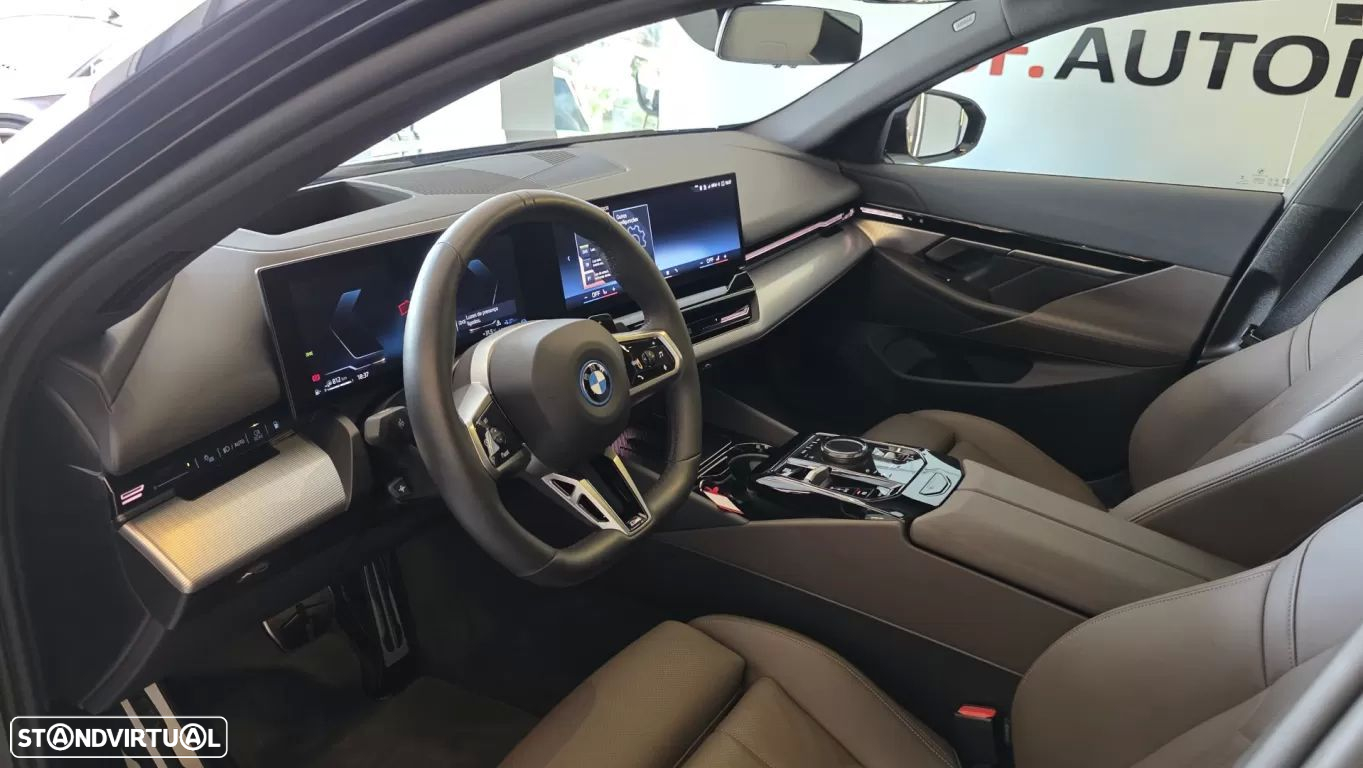 BMW 530 e Pack Desportivo M Pro - 6