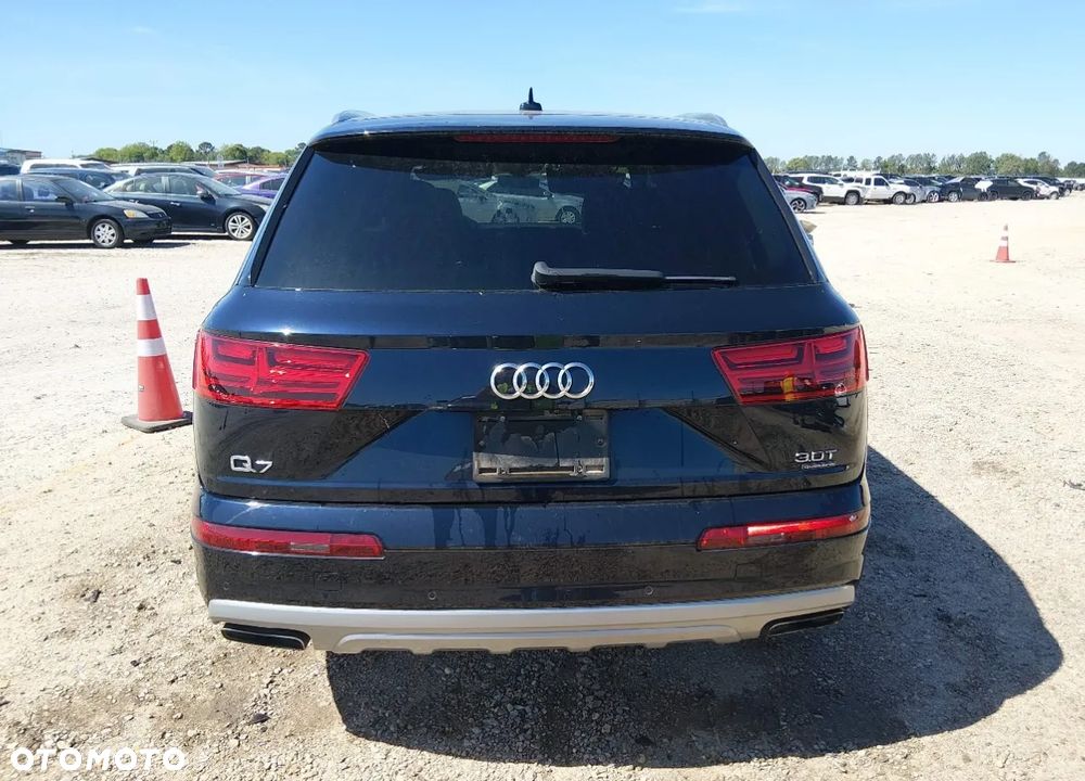 Audi Q7 3.0 TFSI Quattro Tiptronic - 8