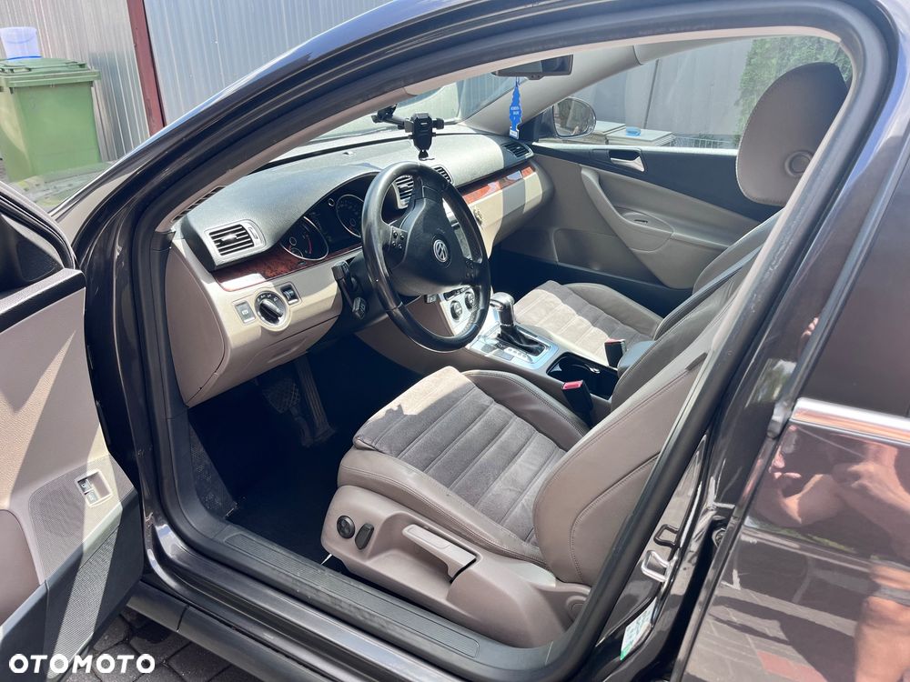 Volkswagen Passat 2.0 TDI DPF Highline DSG - 8