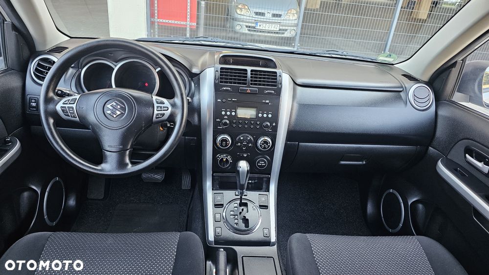 Suzuki Grand Vitara - 12