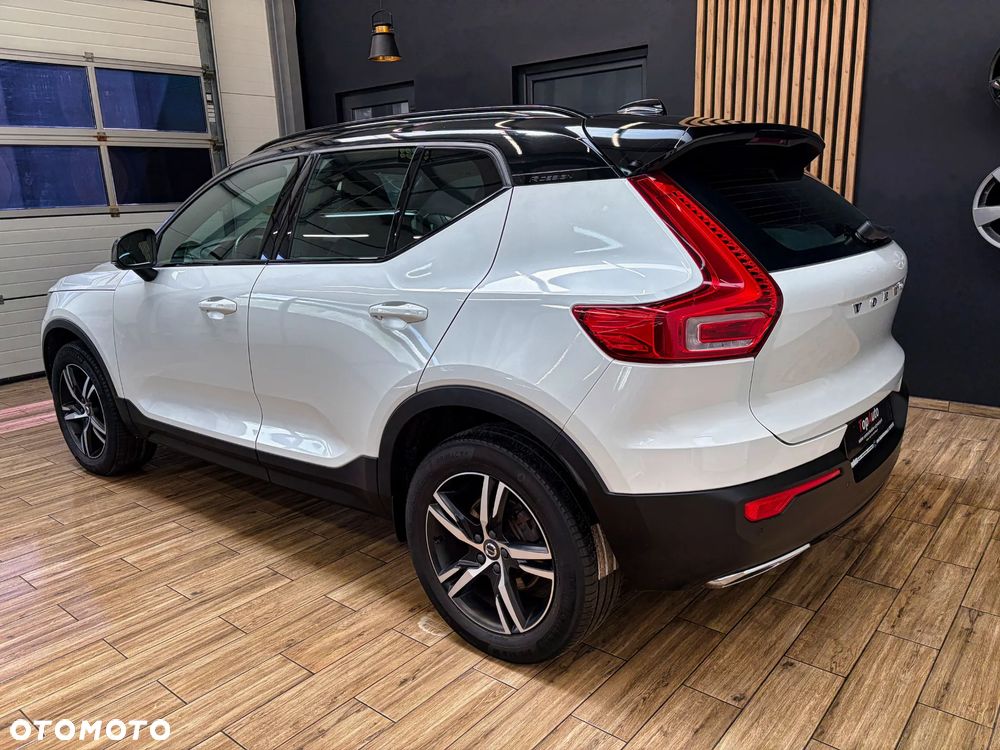 Volvo XC 40 D4 SCR AWD R-Design - 11