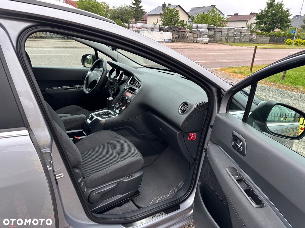Peugeot 5008 - 13