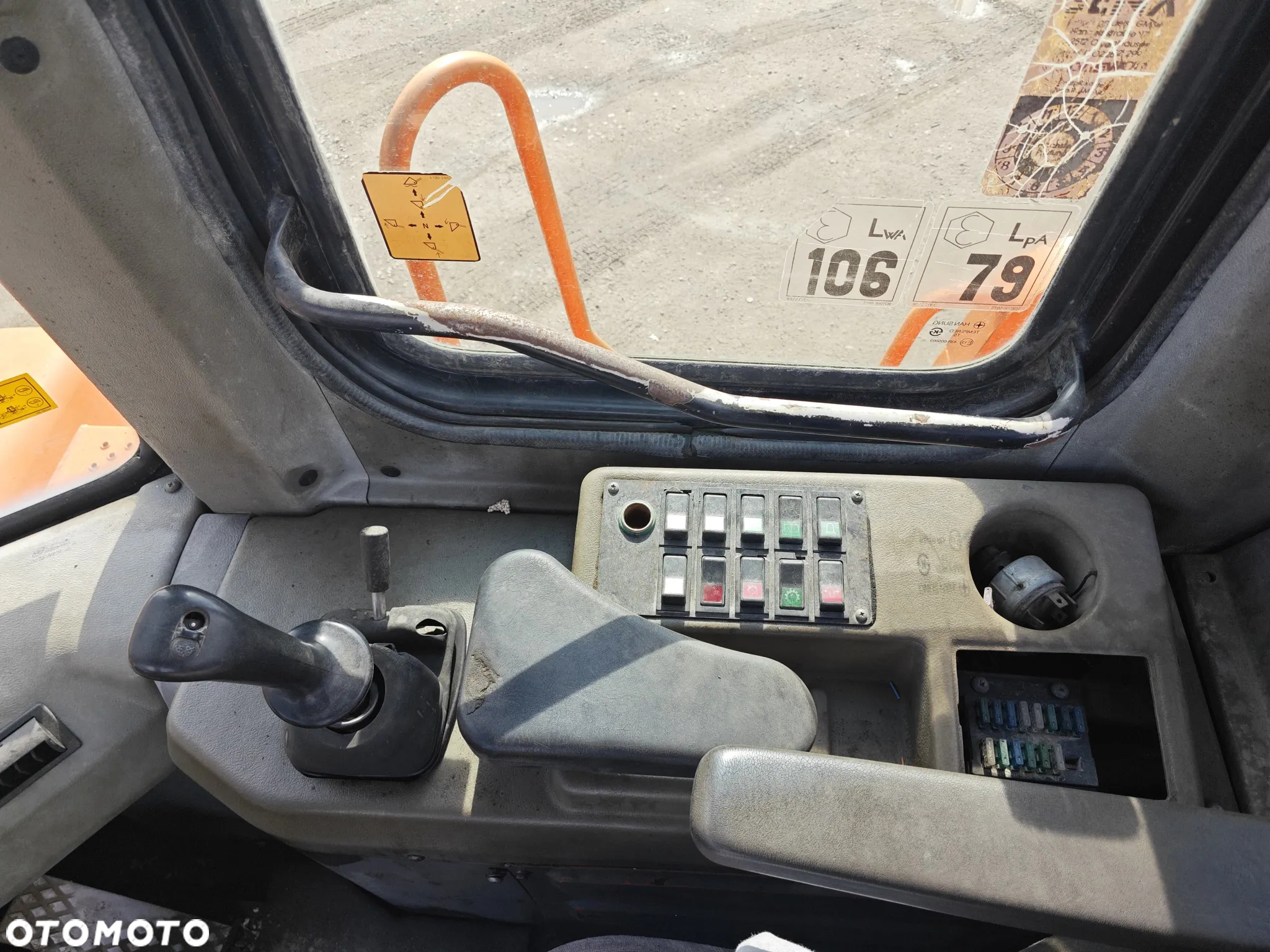 Daewoo MEGA 300-V - 12