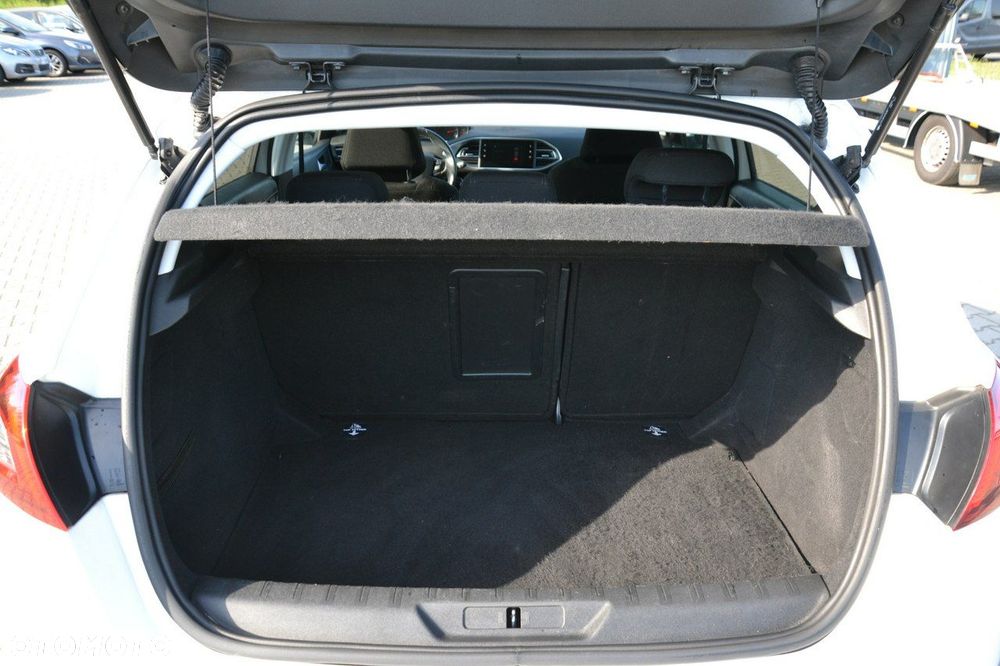 Peugeot 308 - 15