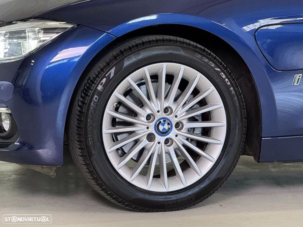 BMW 330 e iPerformance Line Luxury - 13