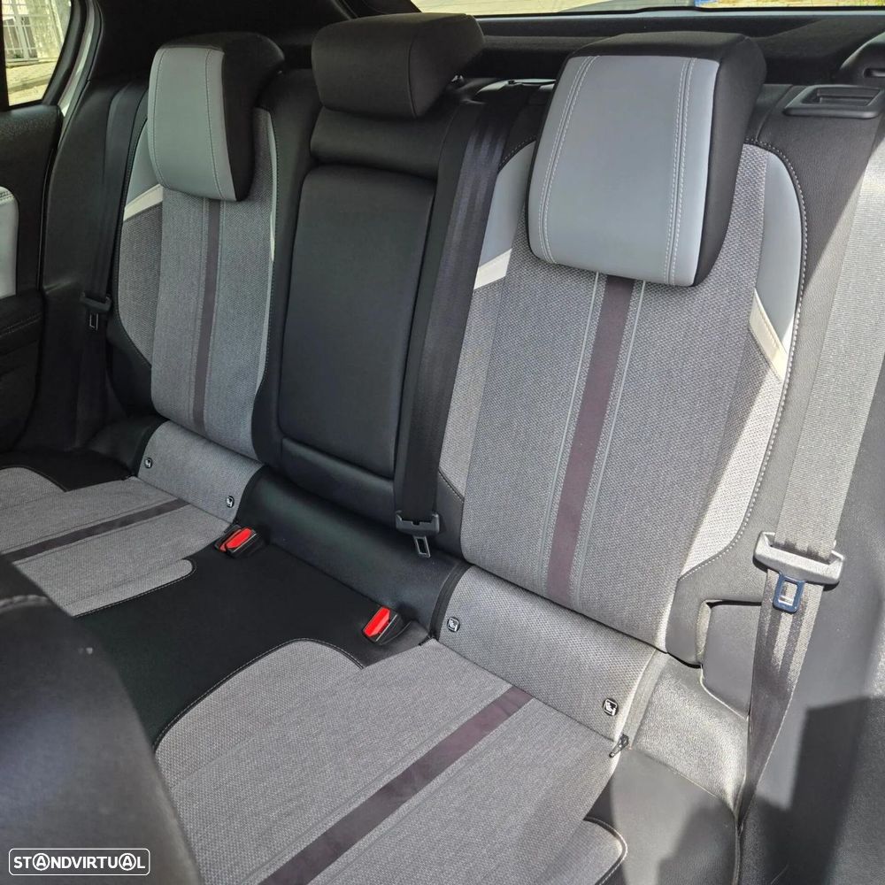 Opel Astra Business Elegance - 24