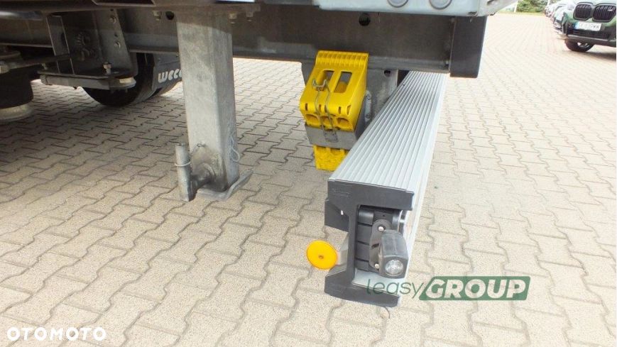 DAF 480 FAR Low Deck 6x2 – zabudowa kurtynowa WECON Przyczepa Kurtynowa WECON PC 780 18.0t - 20