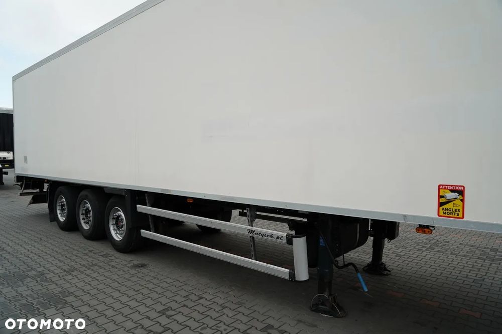 LeciTrailer CHŁODNIA / CARRIER VECTOR 1350  / OŚ PODNOSZONA / OSIE SAF - 9