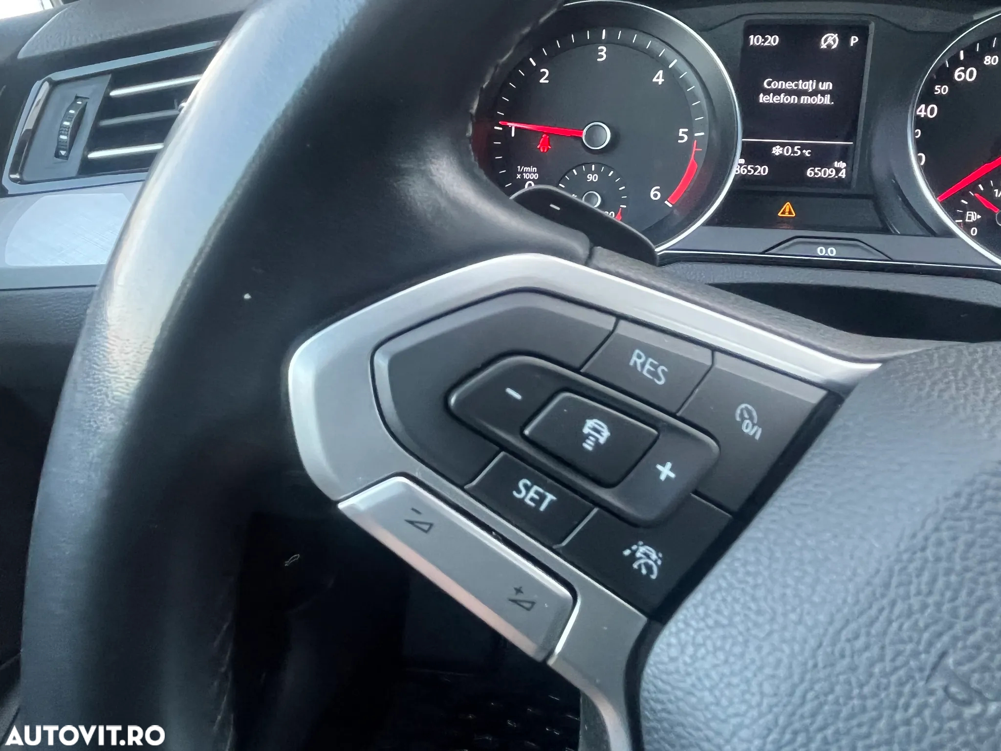 Volkswagen Passat 2.0 TDI DSG Comfortline - 11