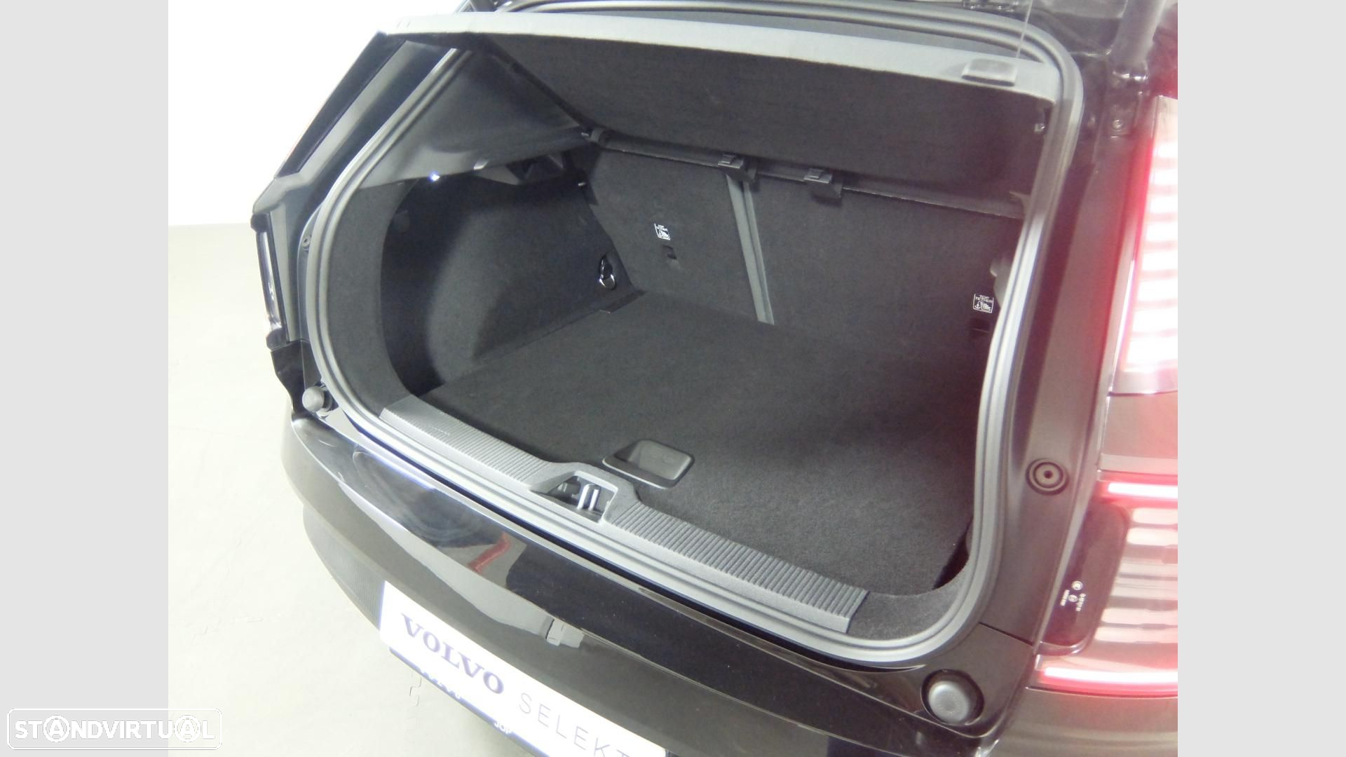 Volvo EX30 69 kWh Single Motor Extended Range Plus - 10