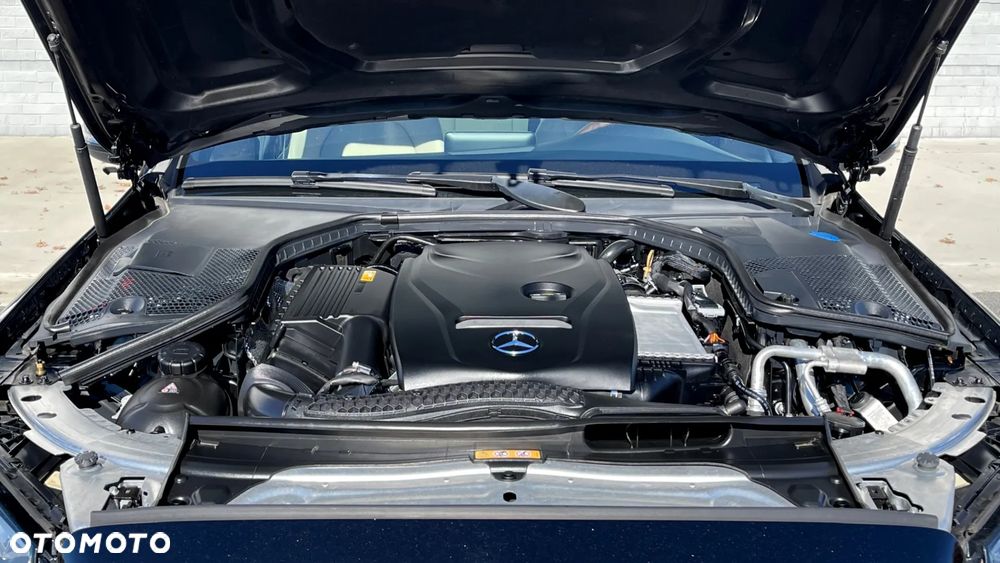 Mercedes-Benz Klasa C 300 9G-TRONIC Exclusive - 24