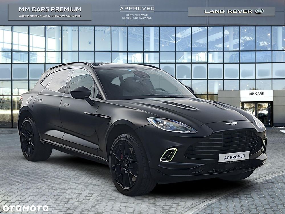 Aston Martin DBX - 1