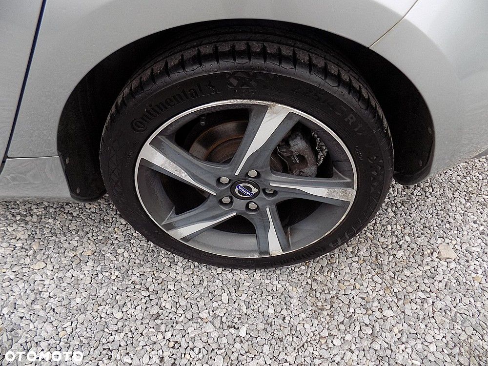 Volvo V40 D3 Drive-E R-Design Momentum - 26