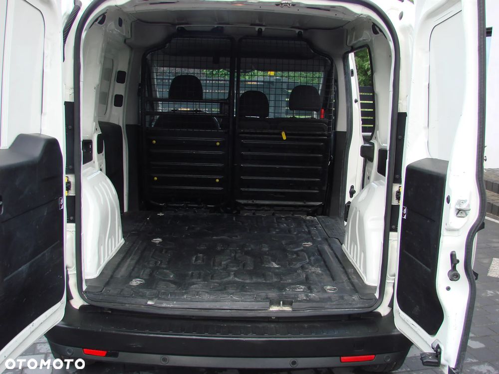 Fiat DOBLO - 25