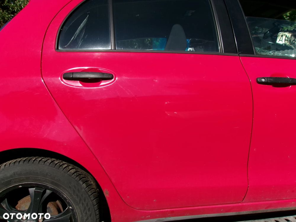 DRZWI P.T  TOYOTA YARIS II 3P0 3PO - 1