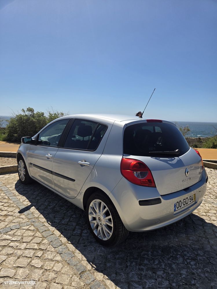 Renault Clio 1.2 TCE Dynamique S - 1