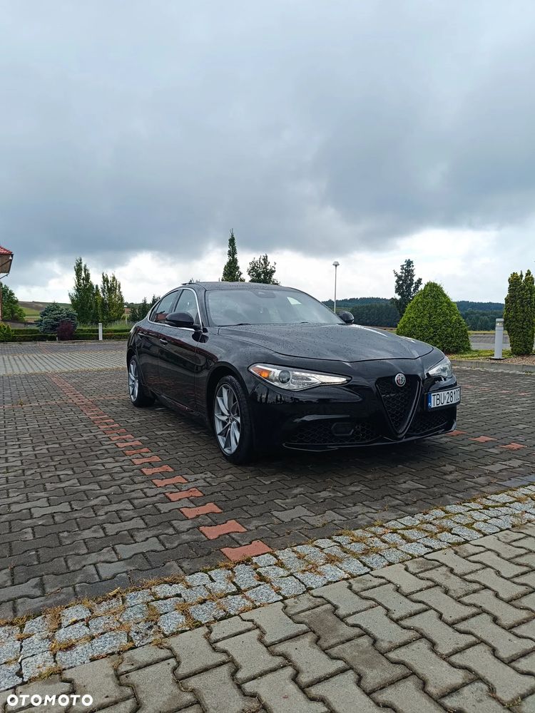Alfa Romeo Giulia 2.0 Turbo 16V AT8-Q4 Ti - 2